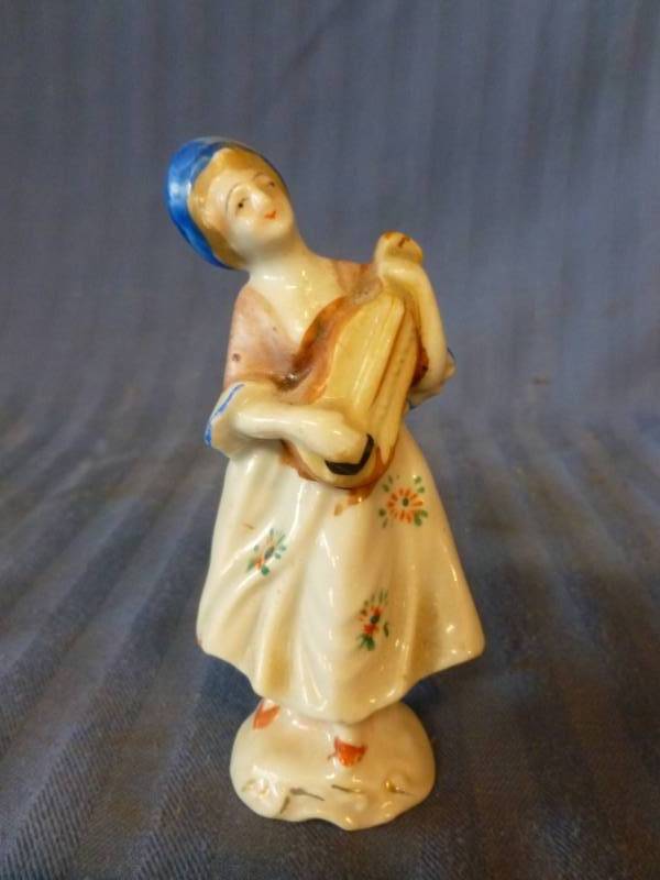 lot 120 image: Vintage Occupied Japan
