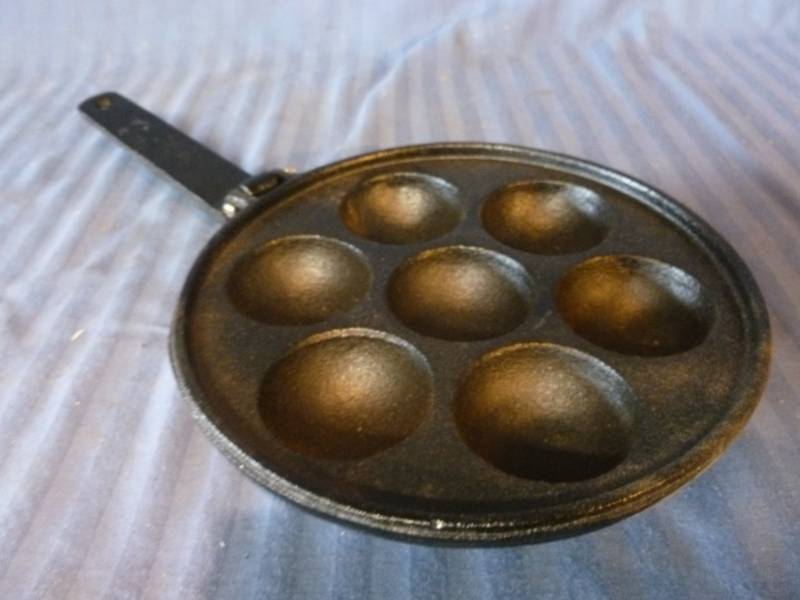 lot 134 image: Cast Iron Pan