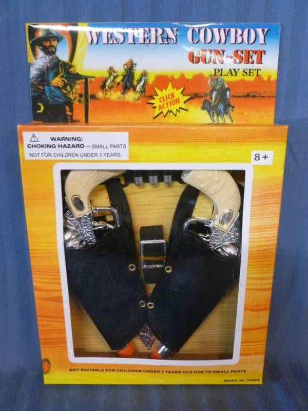 lot 142 image: Toy Gun Set