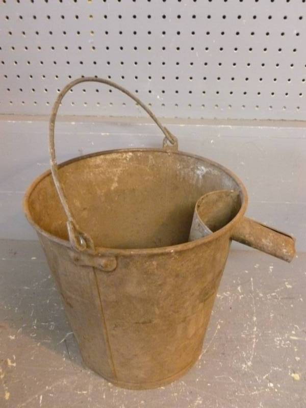 lot 203 image: Vintage Pail