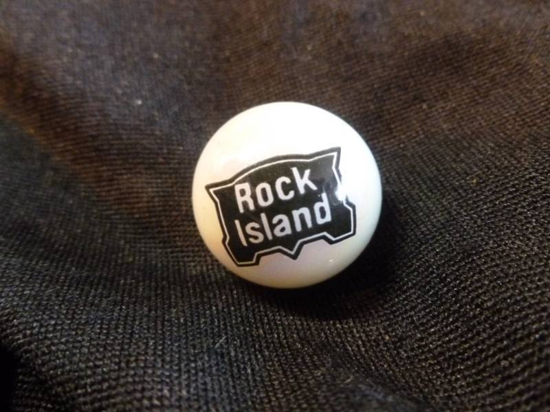 lot 209 image: Logo Marble