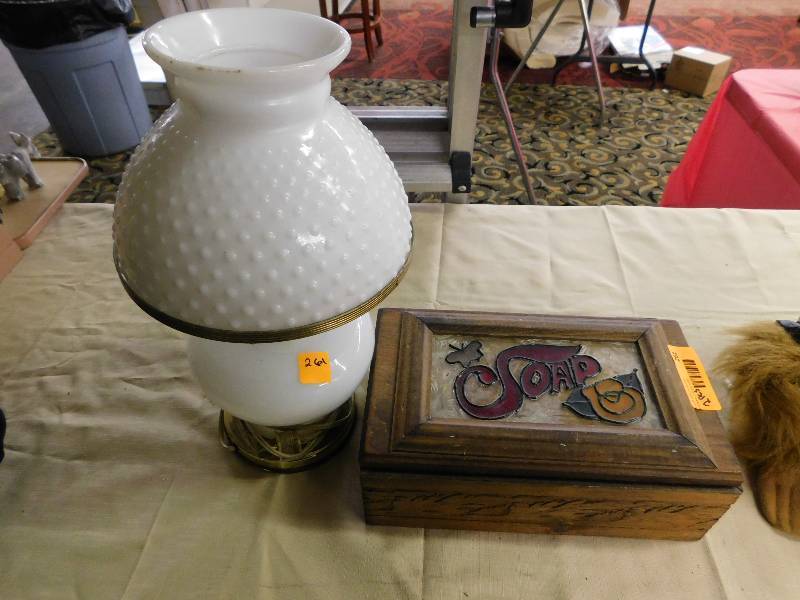 SOAP KEEPSAKE BOX AND SMALL LAMP