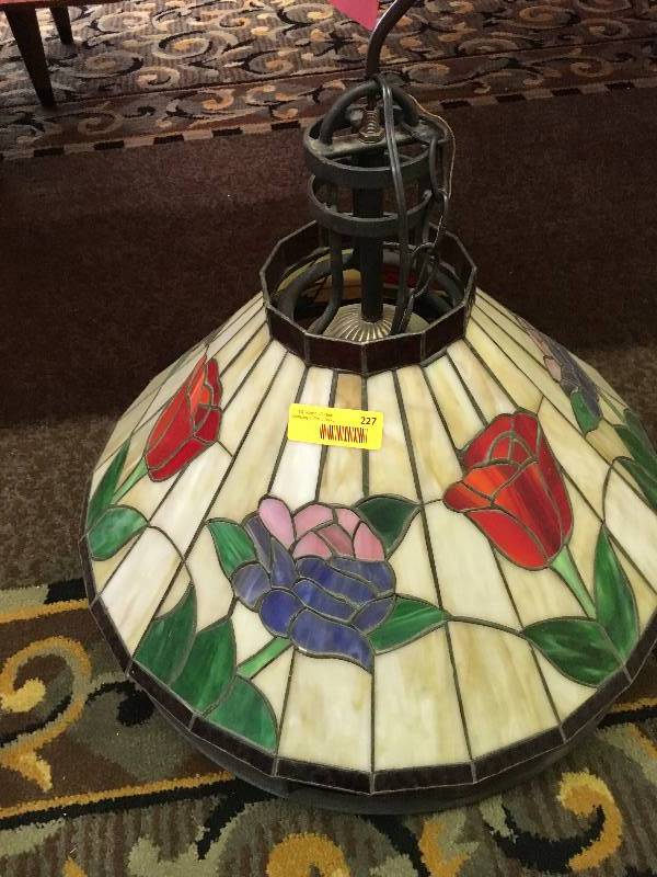 STAINED GLASS HANGING LAMP