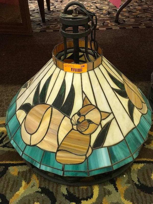 STAINED GLASS HANGING LAMP