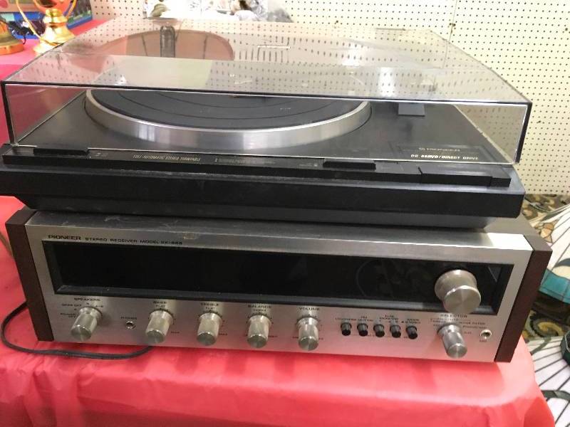 PIONEER RECORD PLAYER AND TUNER