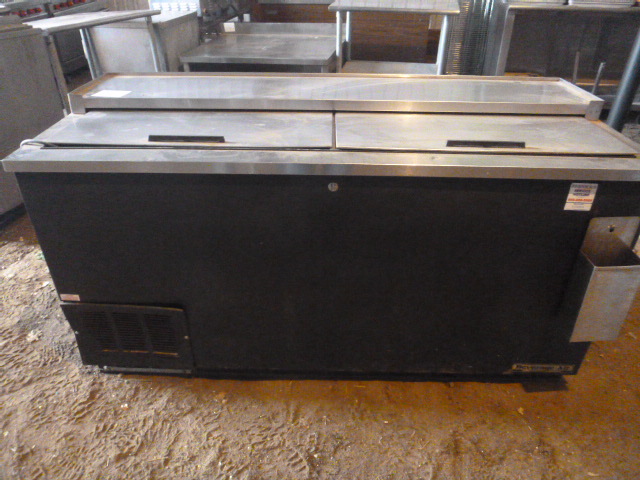 lot 19 image: Beverage-Air Under Counter Cooler