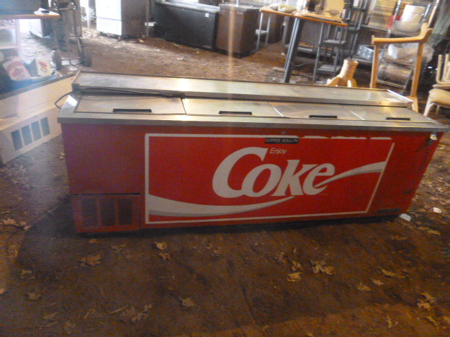 lot 22 image: Beverage-Air Under Counter Cooler