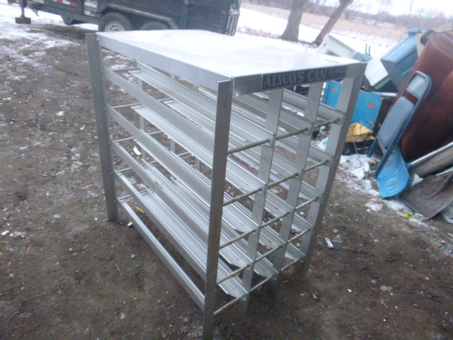 lot 30 image: Frank Can Rack