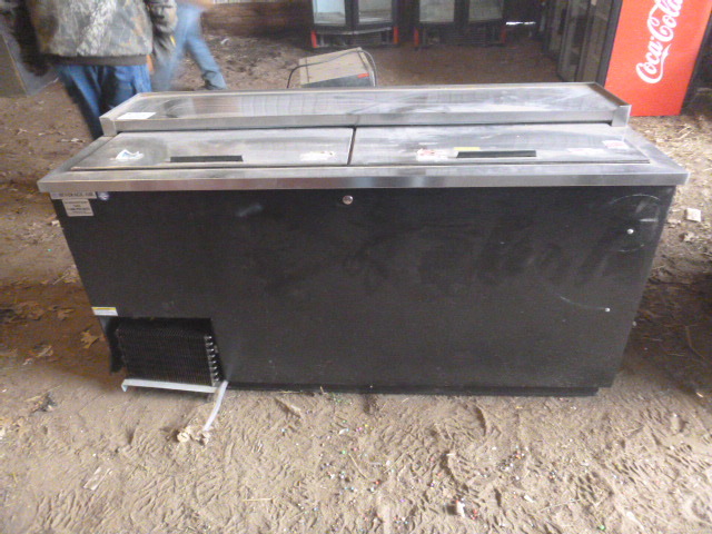 lot 40 image: Beverage-Air Under Counter Cooler