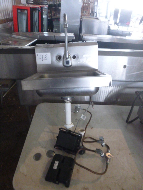 lot 48 image: Advance Tabco Handwash Sink