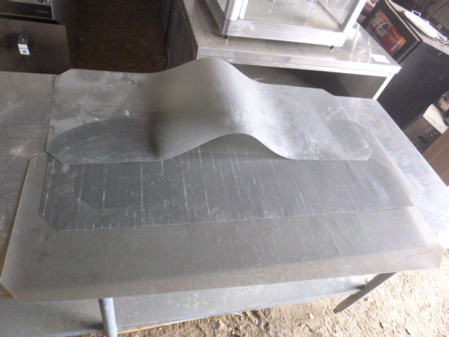 lot 71 image: 3 Oven Liners