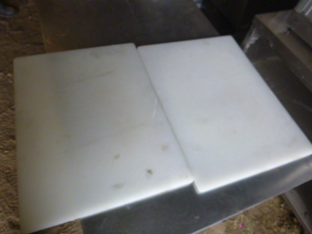 lot 76 image: 2 Cutting Boards