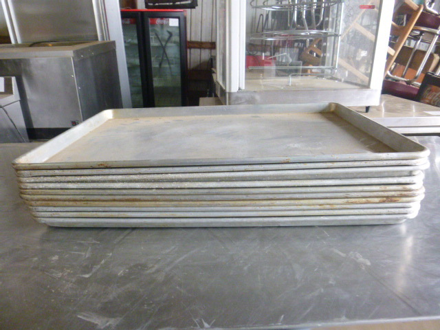 lot 79 image: 10 Sheet Pans