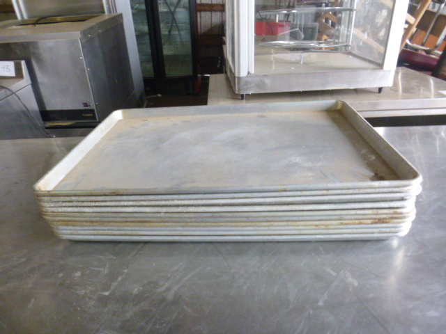 lot 81 image: 10 Sheet Pans