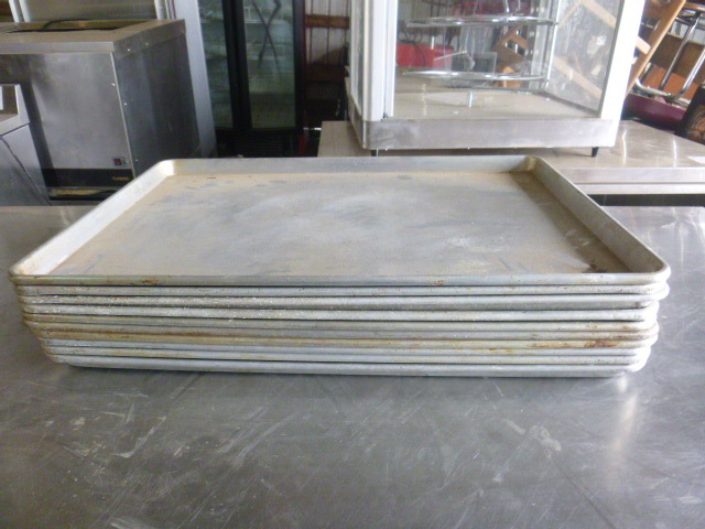 lot 84 image: 10 Sheet Pans