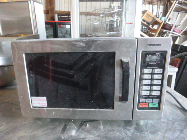 lot 112 image: Panasonic Commercial Microwave
