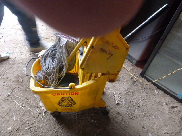 lot 137 image: Rubbermaid Mop Bucket