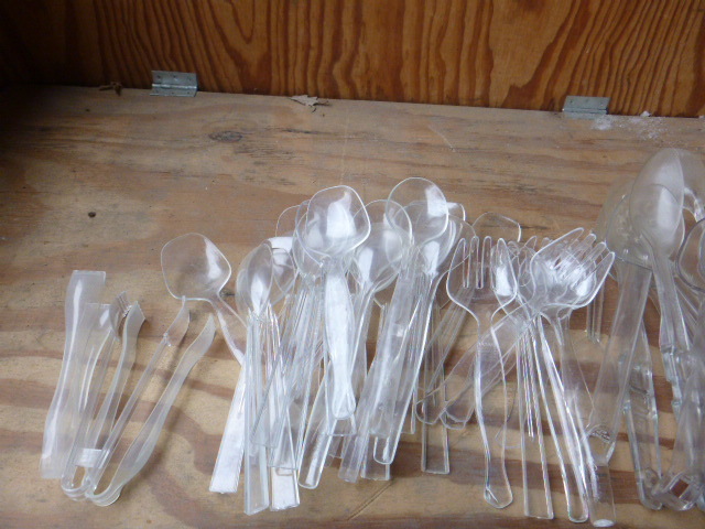 lot 155 image: Plastic Serving Utensils