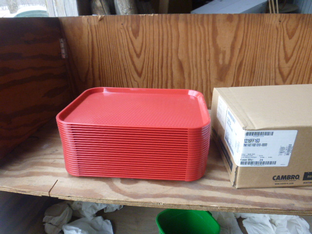 lot 175 image: 48 Cambro Serving Trays