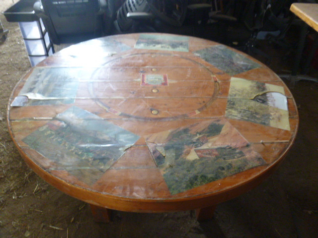 lot 181 image: Handmade Table