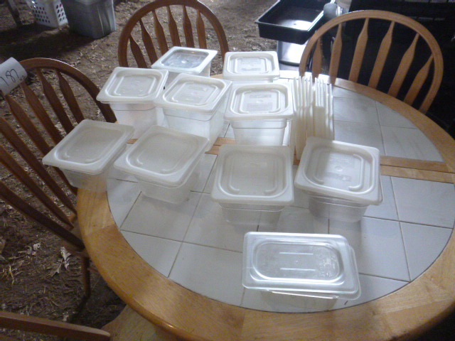 lot 191 image: Plastic Food Storage Containers