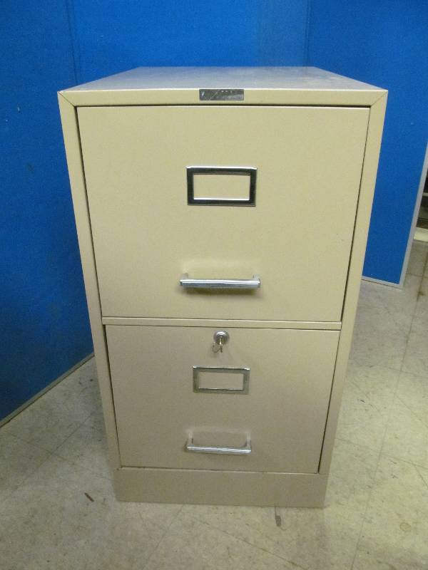 lot 44 image: filing cabinet