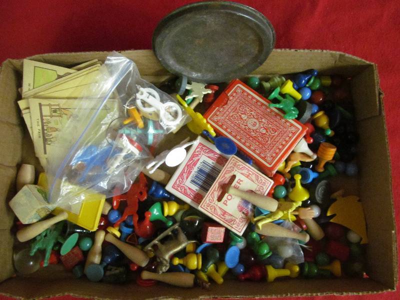 lot 49 image: vintage game board pieces