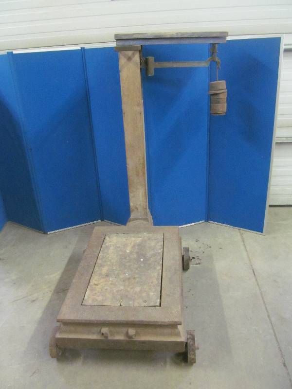 lot 72 image: vintage scale