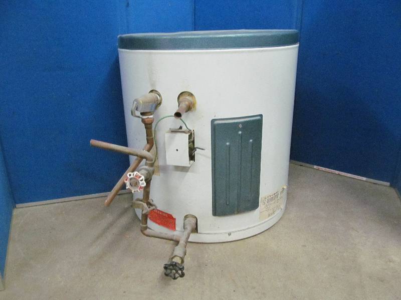 lot 92 image: Mor Flo water heater
