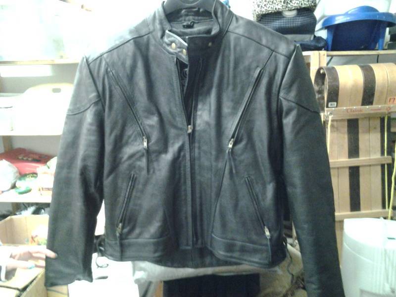 lot 1 image: Leather King XL Size 54