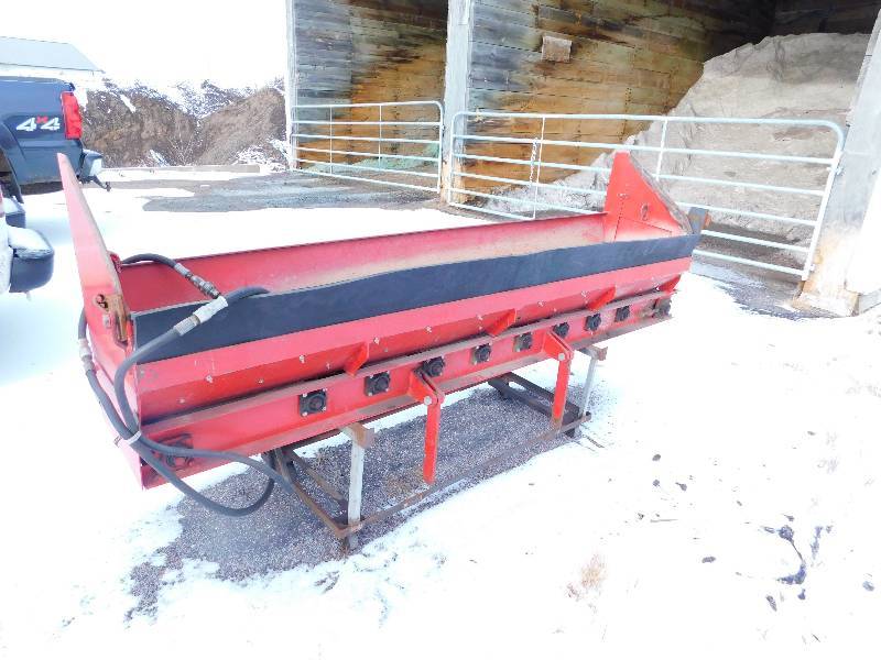lot 4 image: Truck Conveyor System