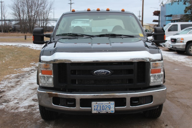 2008 Ford F350 Super Duty Crew Cab Long Box - One Owner -