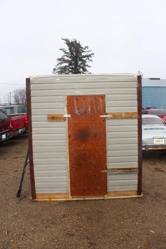 Home Made Fish House  Spear House