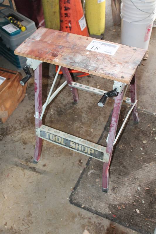 lot 18 image: Adjustable Tool Shop Collapsing Work station