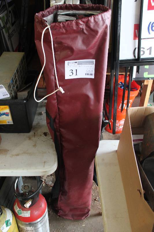 lot 31 image: Collapsible Outdoor Event Tent with No Canopy