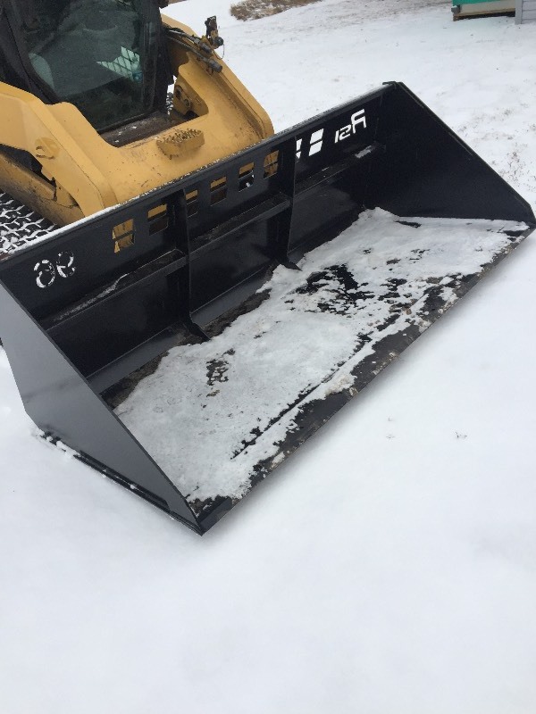 NEW 96 REDLINE SNOWMATERIAL BUCKET