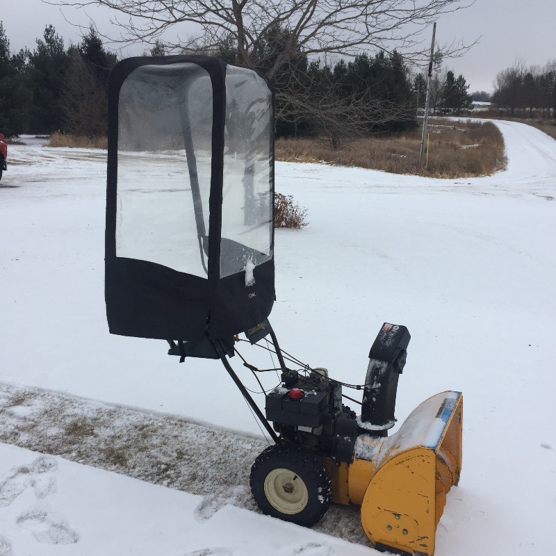 CUB CADET 8 HP SNOW BLOWER