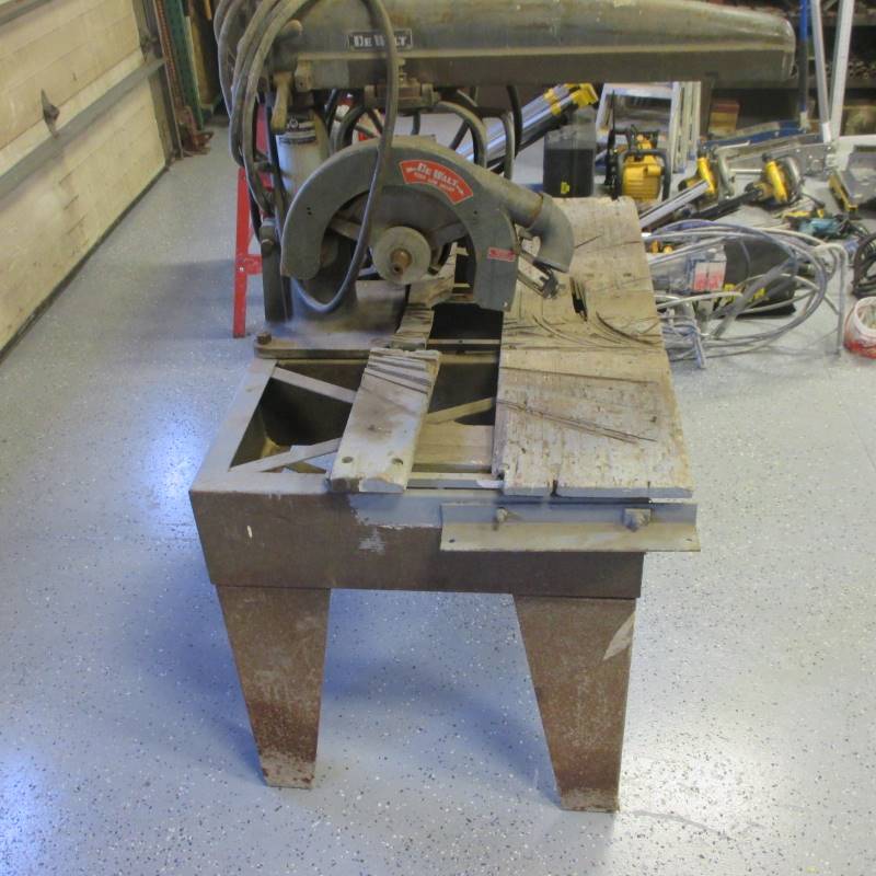 lot 4 image: DeWalt Radial Arm Saw
