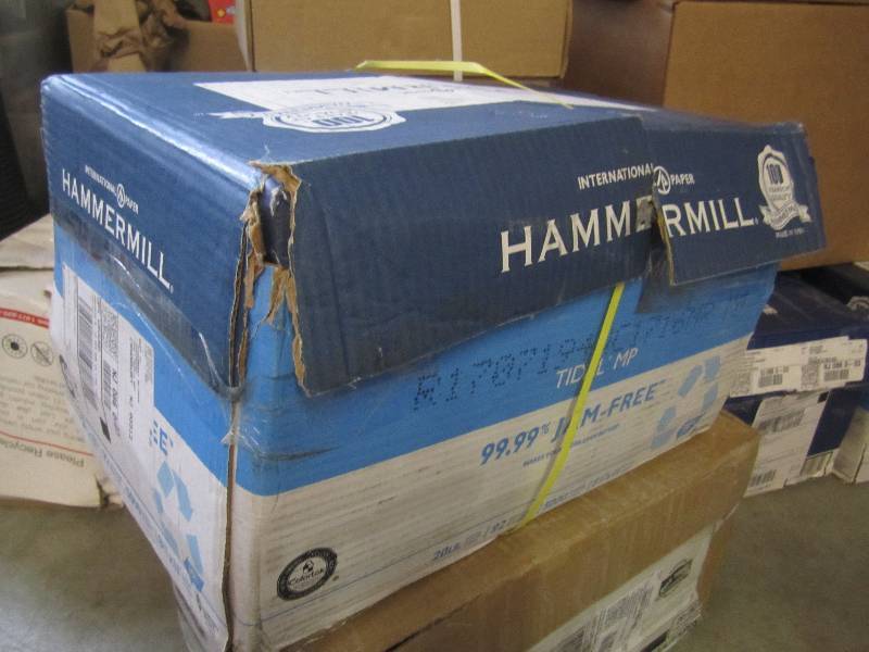 lot 20 image: Case of 5000 Sheets 10 Reams of 500...