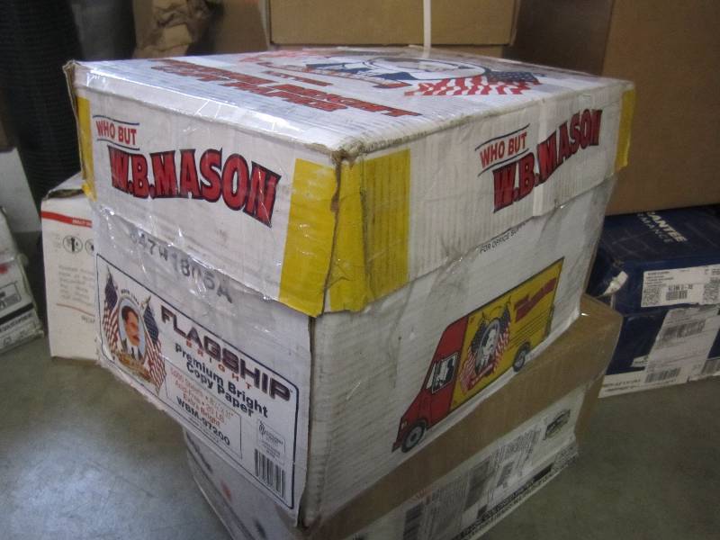 lot 22 image: Case of 5000 Sheets 10 Reams of 500...