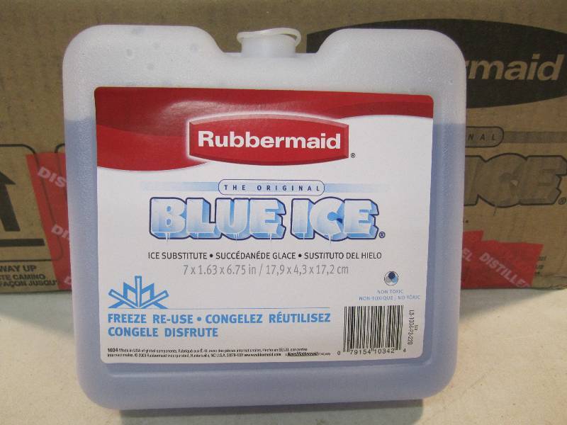 lot 81 image: Case of 10 Rubbermaid Blue Ice Ice ...