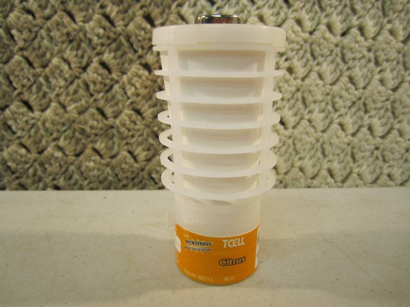 lot 116 image: Lot of 18 Rubbermaid TCell Refills ...