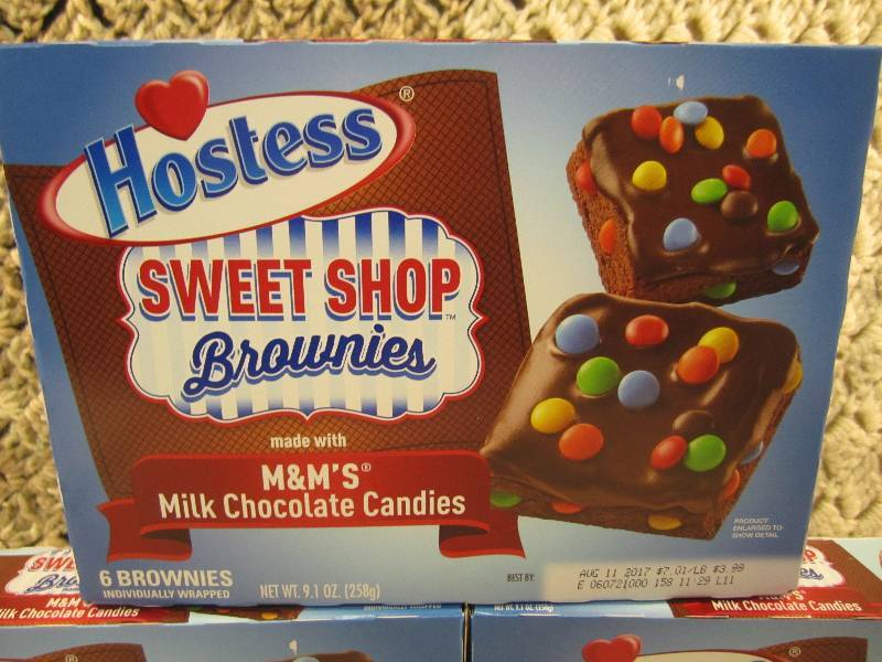 lot 123 image: Lot of 3 Boxes Hostess Sweet Shop B...