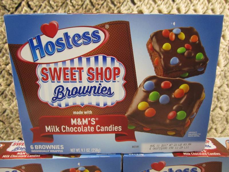lot 127 image: Lot of 3 Boxes Hostess Sweet Shop B...
