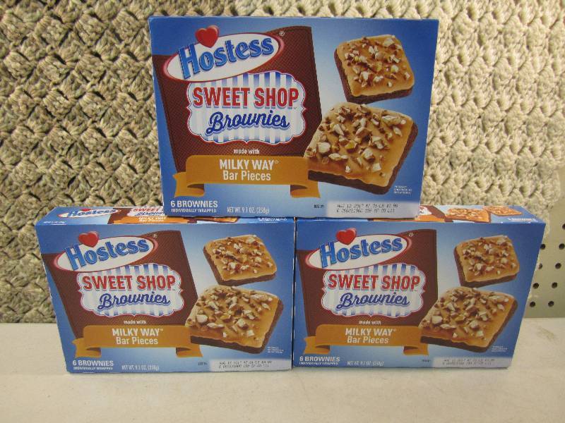 lot 152 image: Lot of 3 Boxes Hostess Sweet Shop B...