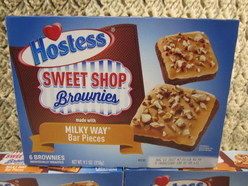 lot 153 image: Lot of 3 Boxes Hostess Sweet Shop B...