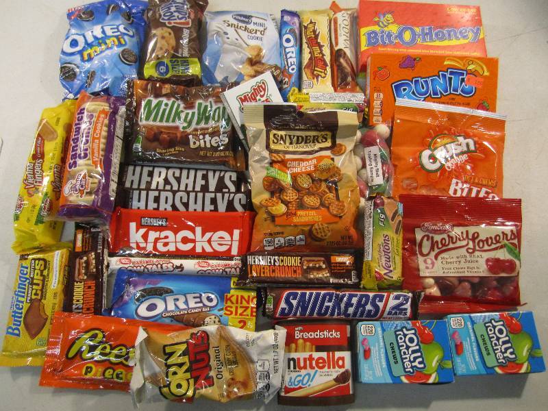 lot 166 image: Mixed Lot of Misc Candy Etc (candy ...