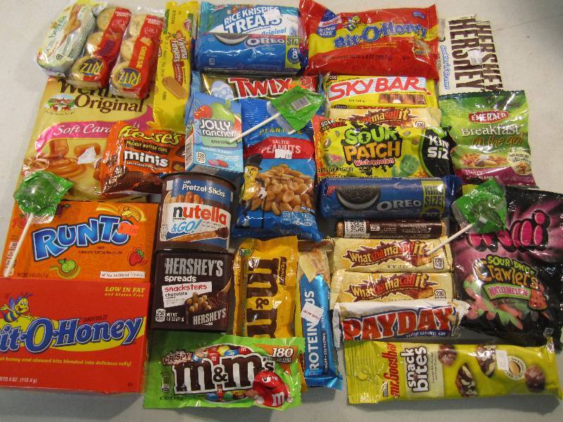 lot 168 image: Mixed Lot of Misc Candy Etc (candy ...