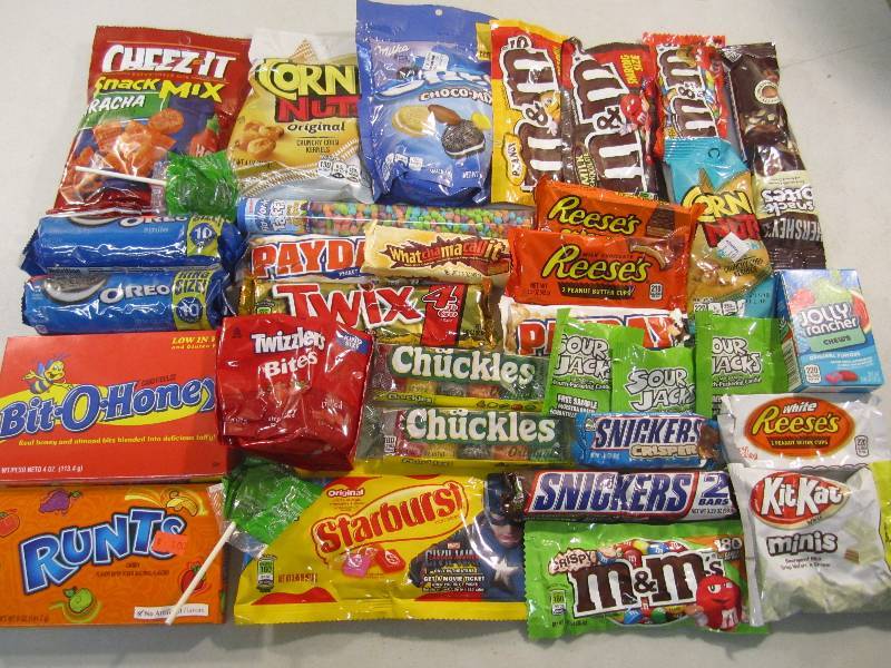 lot 169 image: Mixed Lot of Misc Candy Etc (candy ...