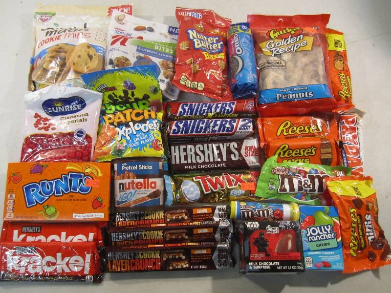 lot 173 image: Mixed Lot of Misc Candy Etc (candy ...